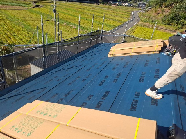 カラーベスト　カバー工法　防水シート張り
