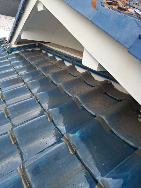 丹波市で瓦屋根点検を行い漆喰の剥がれや瓦のズレを確認した際に必要な対処法