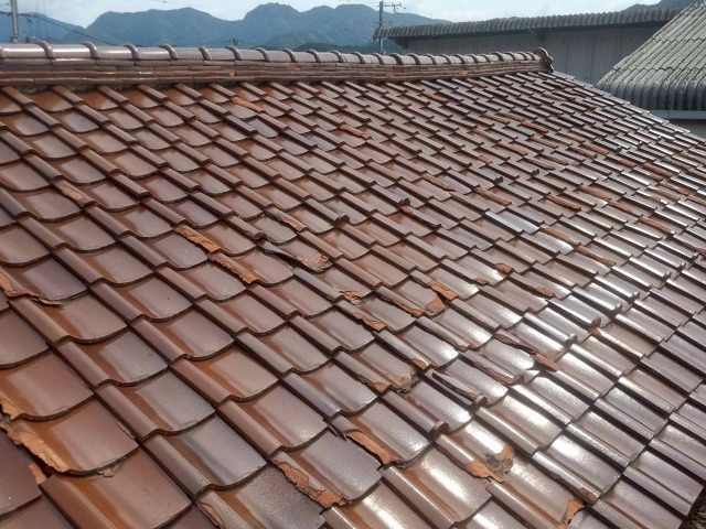 瓦屋根