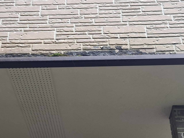 ベランダ　軒天　外装　はがれ