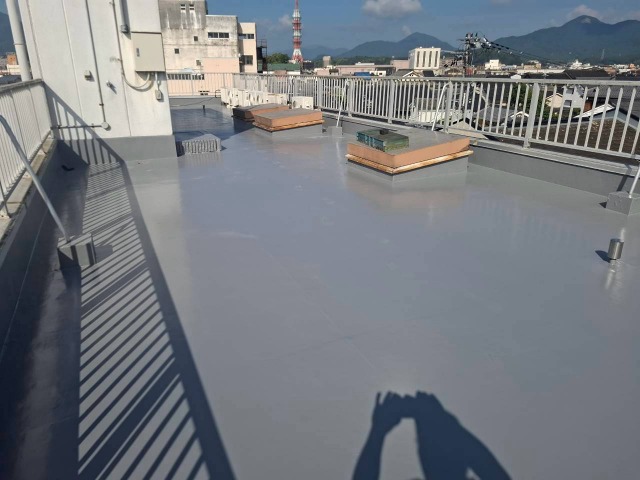 ウレタン防水通気緩衝工法
